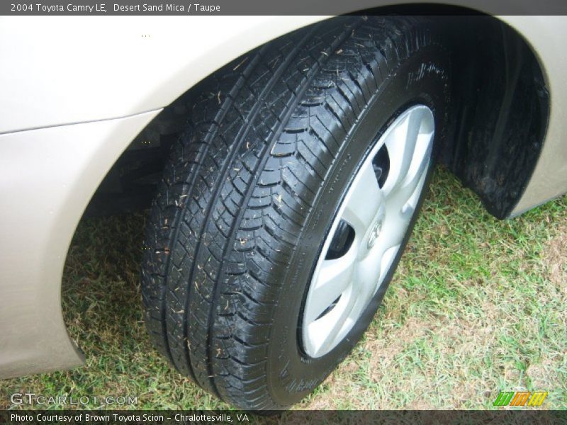 Desert Sand Mica / Taupe 2004 Toyota Camry LE