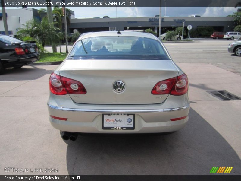 White Gold Metallic / Cornsilk Beige Two Tone 2010 Volkswagen CC Sport