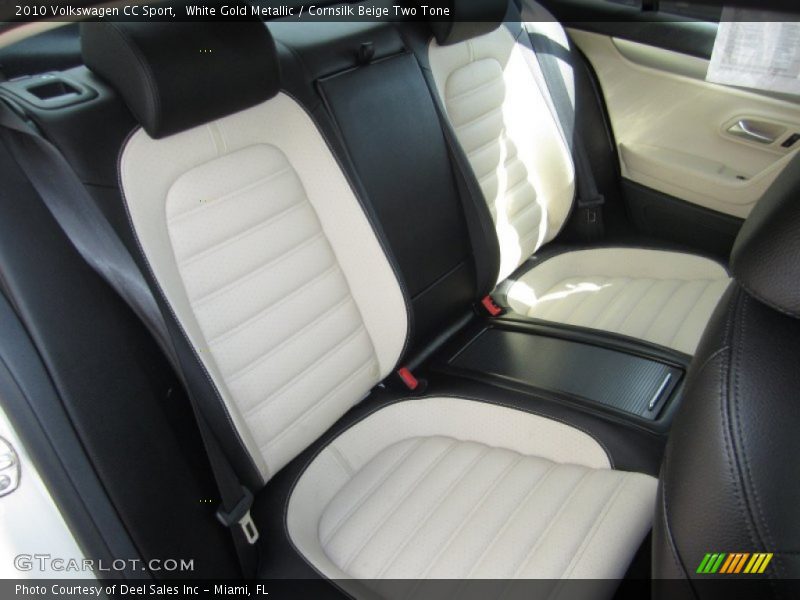 White Gold Metallic / Cornsilk Beige Two Tone 2010 Volkswagen CC Sport