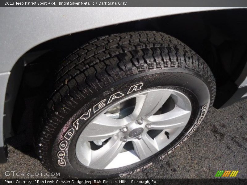 Bright Silver Metallic / Dark Slate Gray 2013 Jeep Patriot Sport 4x4