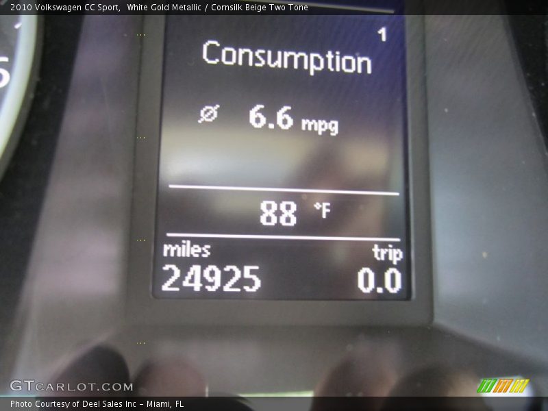 White Gold Metallic / Cornsilk Beige Two Tone 2010 Volkswagen CC Sport