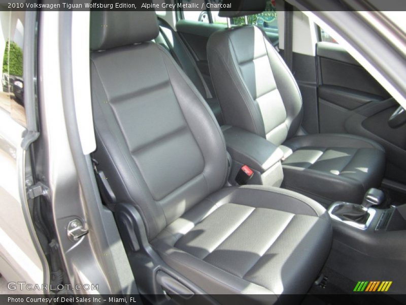 Alpine Grey Metallic / Charcoal 2010 Volkswagen Tiguan Wolfsburg Edition