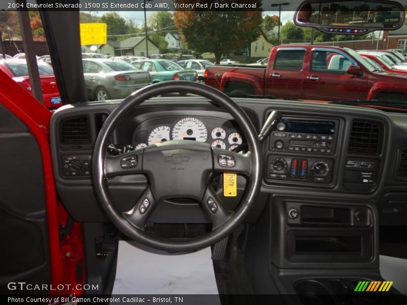 Dashboard of 2004 Silverado 1500 SS Extended Cab AWD