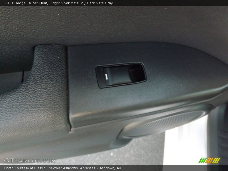 Bright Silver Metallic / Dark Slate Gray 2011 Dodge Caliber Heat