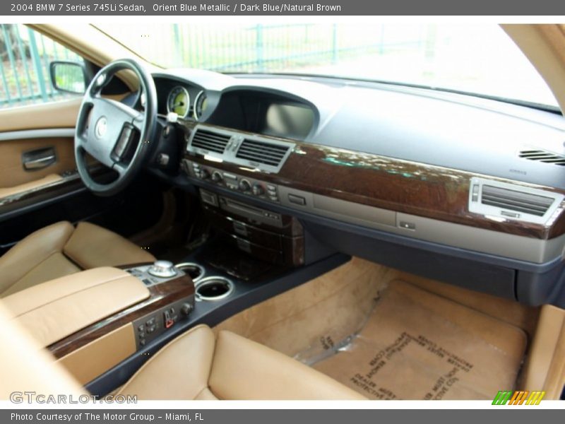 Dashboard of 2004 7 Series 745Li Sedan