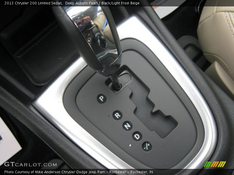 Deep Auburn Pearl / Black/Light Frost Beige 2013 Chrysler 200 Limited Sedan