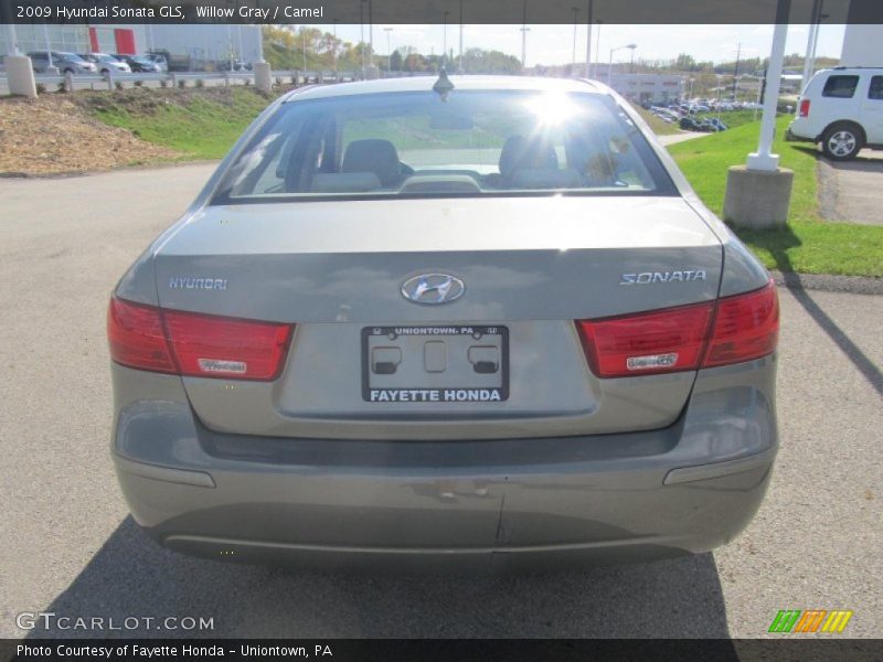 Willow Gray / Camel 2009 Hyundai Sonata GLS