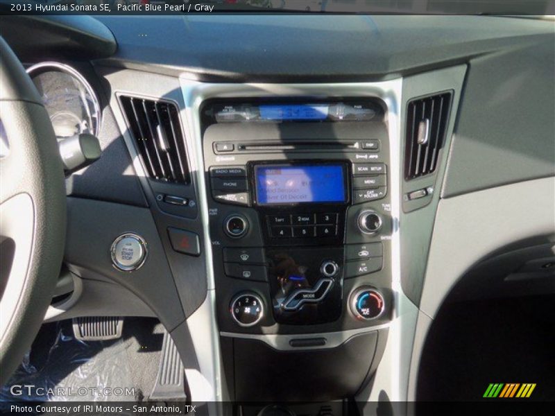 Pacific Blue Pearl / Gray 2013 Hyundai Sonata SE