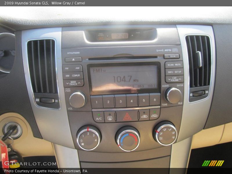 Willow Gray / Camel 2009 Hyundai Sonata GLS