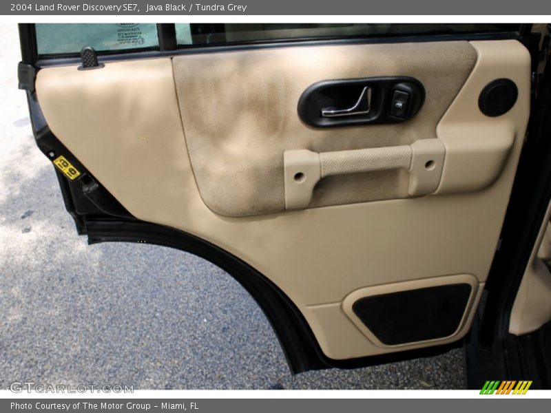 Java Black / Tundra Grey 2004 Land Rover Discovery SE7