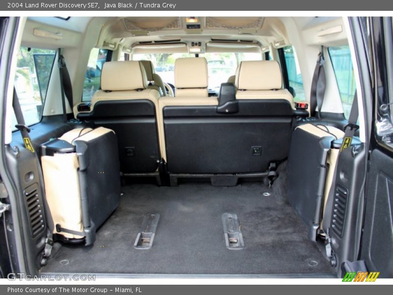 2004 Discovery SE7 Trunk