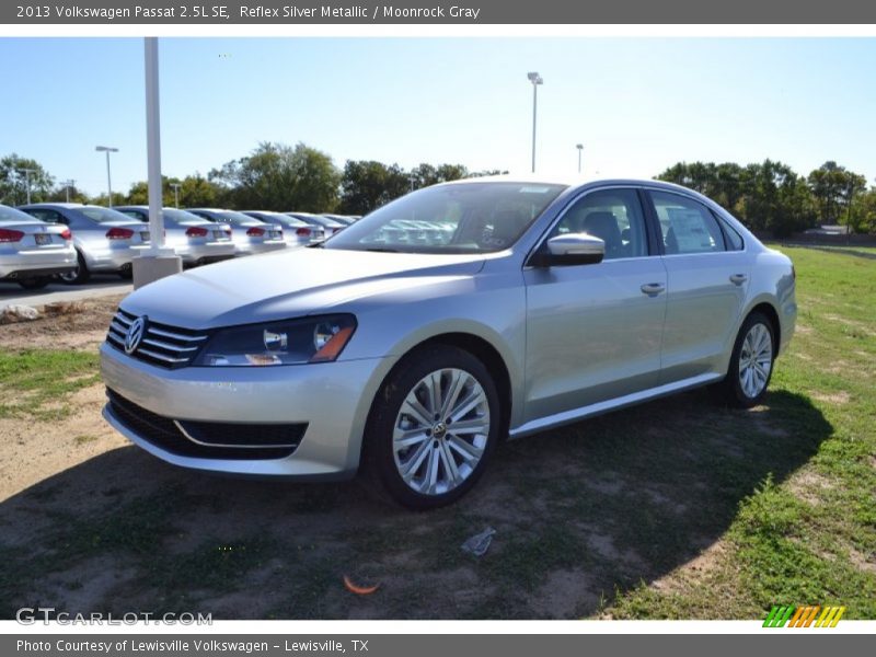 Reflex Silver Metallic / Moonrock Gray 2013 Volkswagen Passat 2.5L SE