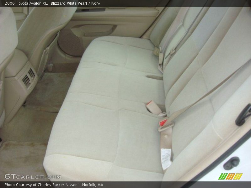 Blizzard White Pearl / Ivory 2006 Toyota Avalon XL