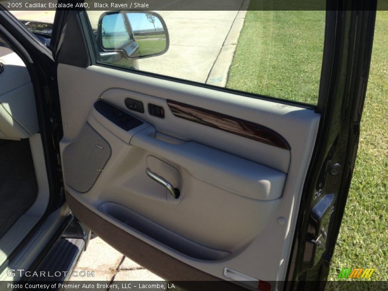 Black Raven / Shale 2005 Cadillac Escalade AWD