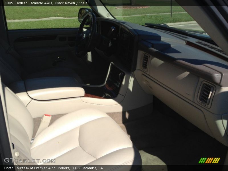 Black Raven / Shale 2005 Cadillac Escalade AWD