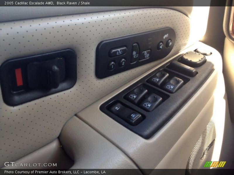 Black Raven / Shale 2005 Cadillac Escalade AWD