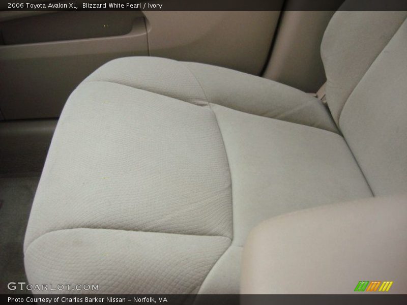 Blizzard White Pearl / Ivory 2006 Toyota Avalon XL