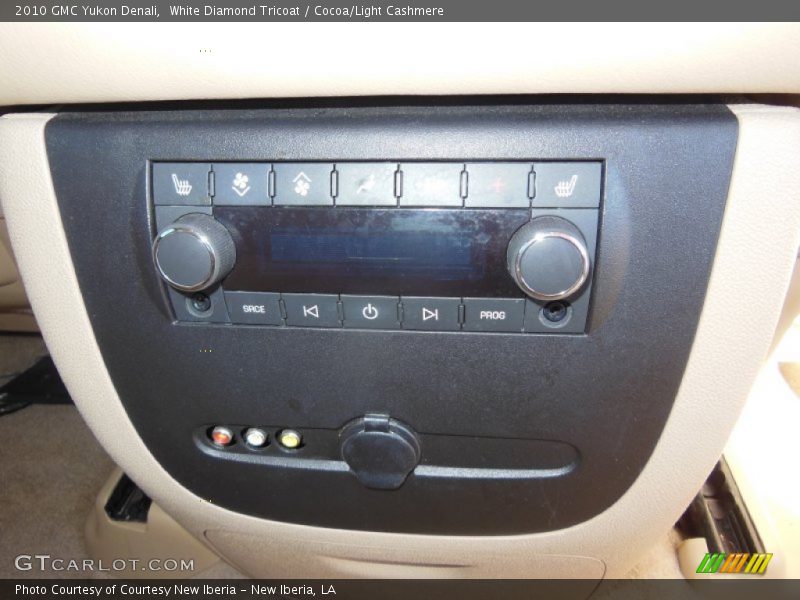 White Diamond Tricoat / Cocoa/Light Cashmere 2010 GMC Yukon Denali