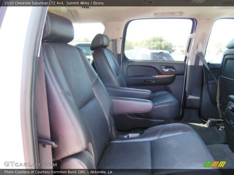 Summit White / Ebony 2010 Chevrolet Suburban LTZ 4x4