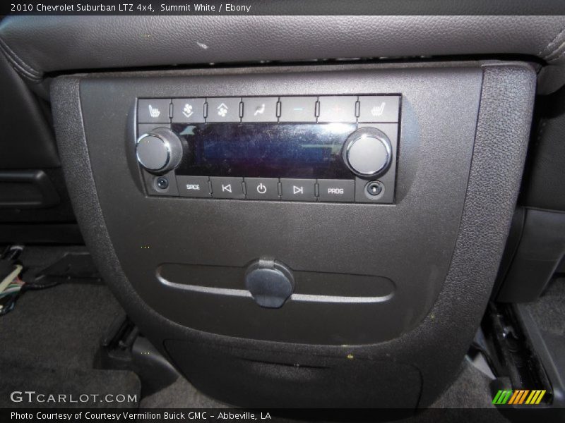Summit White / Ebony 2010 Chevrolet Suburban LTZ 4x4