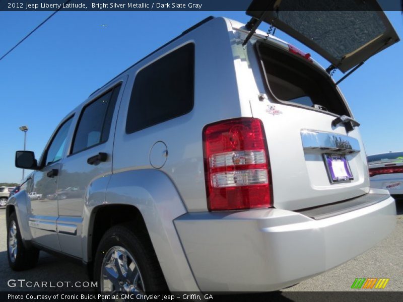Bright Silver Metallic / Dark Slate Gray 2012 Jeep Liberty Latitude