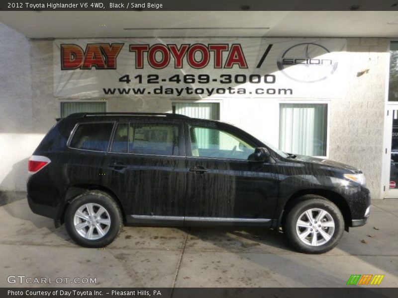 Black / Sand Beige 2012 Toyota Highlander V6 4WD