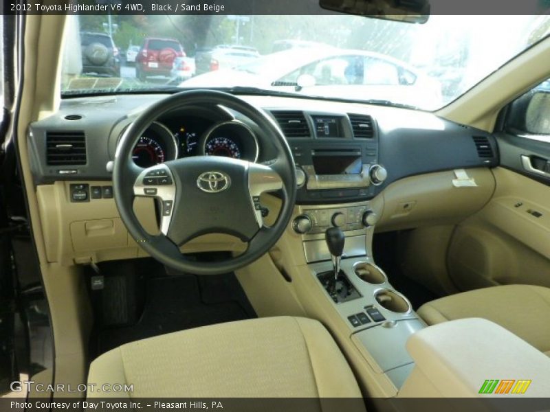 Black / Sand Beige 2012 Toyota Highlander V6 4WD