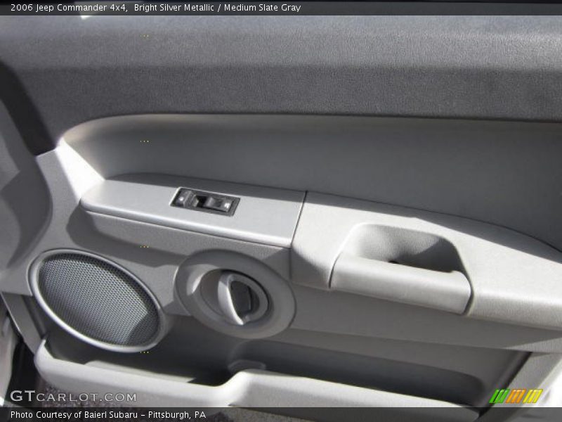 Bright Silver Metallic / Medium Slate Gray 2006 Jeep Commander 4x4