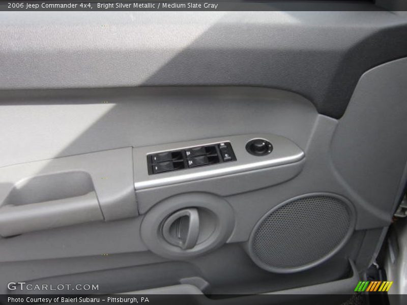 Bright Silver Metallic / Medium Slate Gray 2006 Jeep Commander 4x4