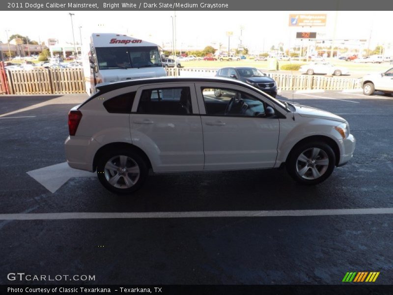 Bright White / Dark Slate/Medium Graystone 2011 Dodge Caliber Mainstreet