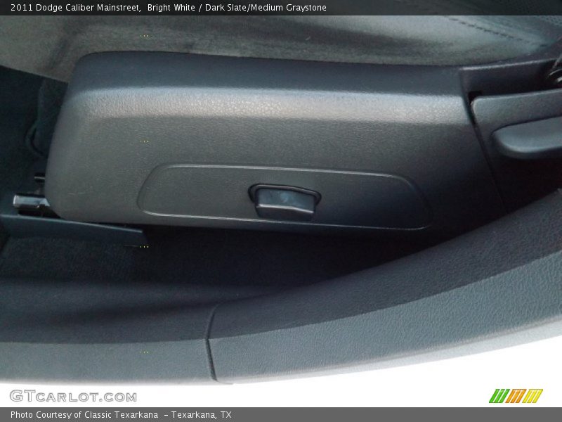 Bright White / Dark Slate/Medium Graystone 2011 Dodge Caliber Mainstreet