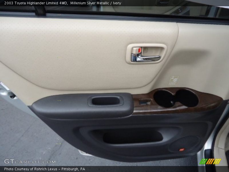 Millenium Silver Metallic / Ivory 2003 Toyota Highlander Limited 4WD