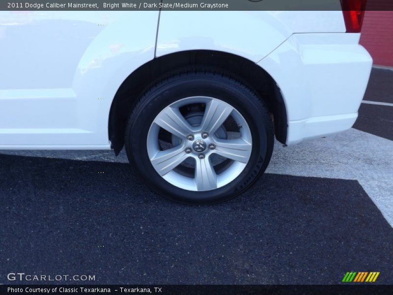 Bright White / Dark Slate/Medium Graystone 2011 Dodge Caliber Mainstreet