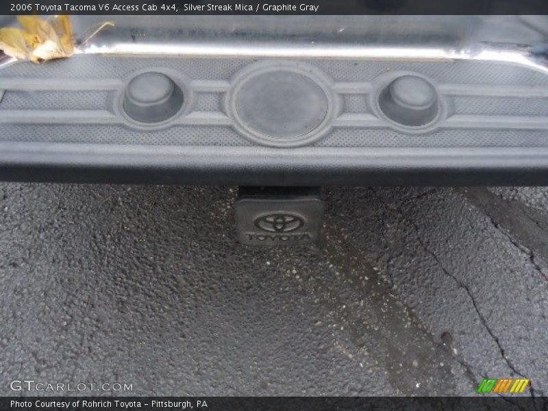 Silver Streak Mica / Graphite Gray 2006 Toyota Tacoma V6 Access Cab 4x4
