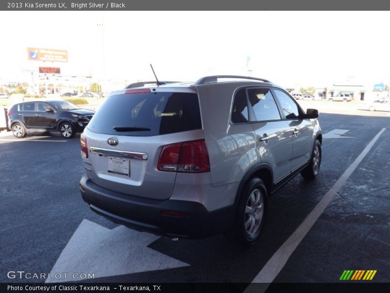 Bright Silver / Black 2013 Kia Sorento LX