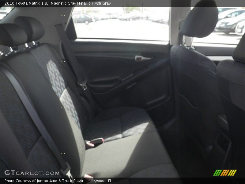 Magnetic Gray Metallic / Ash Gray 2010 Toyota Matrix 1.8