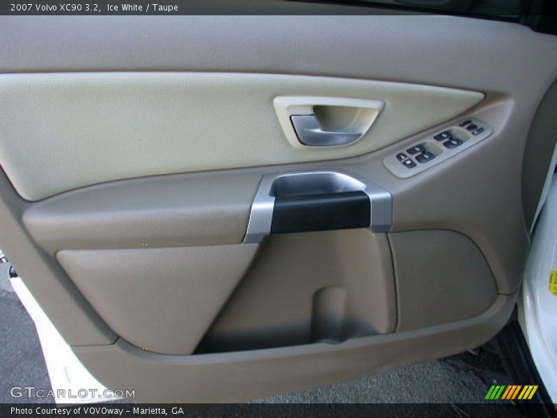 Ice White / Taupe 2007 Volvo XC90 3.2