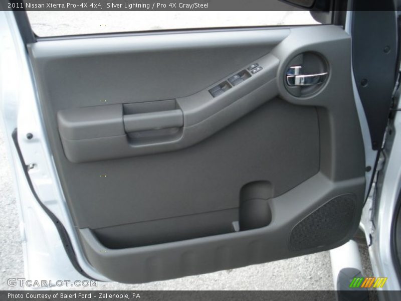 Silver Lightning / Pro 4X Gray/Steel 2011 Nissan Xterra Pro-4X 4x4