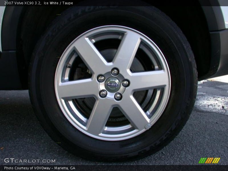 Ice White / Taupe 2007 Volvo XC90 3.2