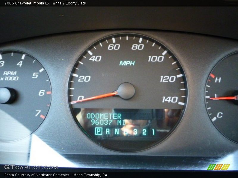 White / Ebony Black 2006 Chevrolet Impala LS