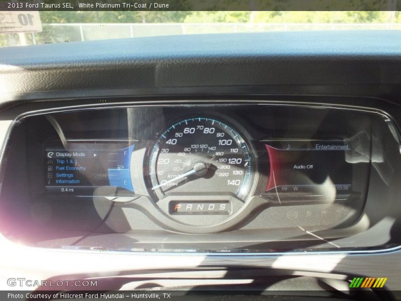 White Platinum Tri-Coat / Dune 2013 Ford Taurus SEL