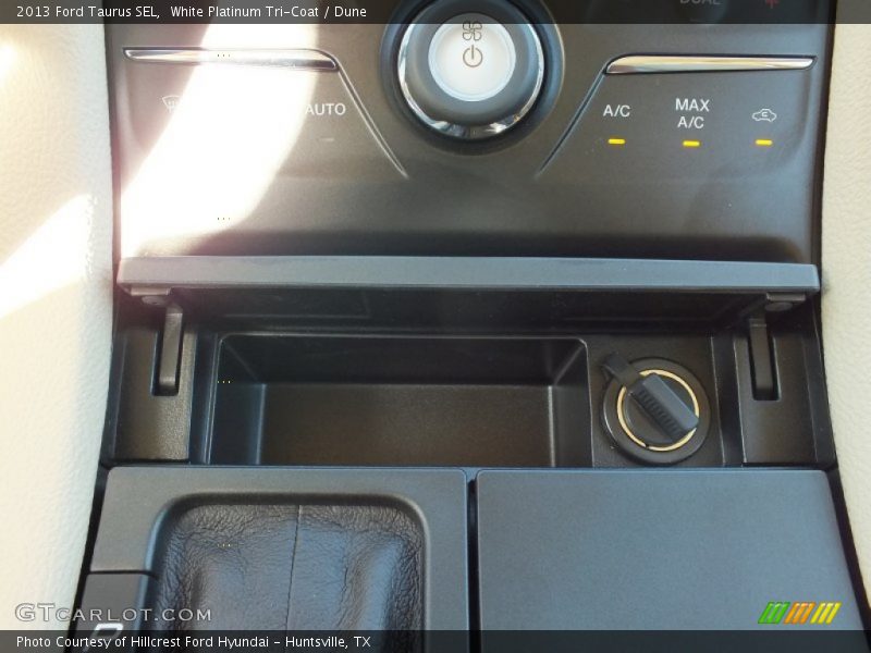 White Platinum Tri-Coat / Dune 2013 Ford Taurus SEL