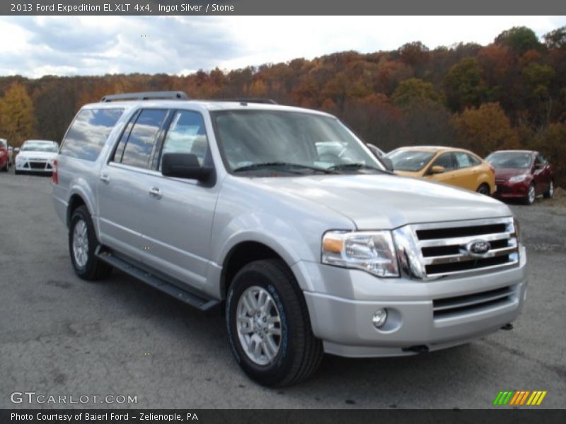 Front 3/4 View of 2013 Expedition EL XLT 4x4