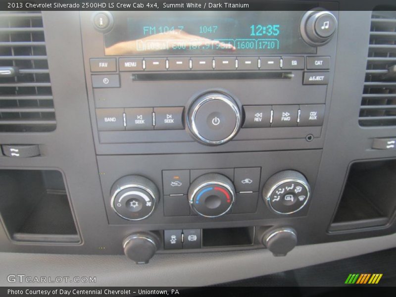 Summit White / Dark Titanium 2013 Chevrolet Silverado 2500HD LS Crew Cab 4x4