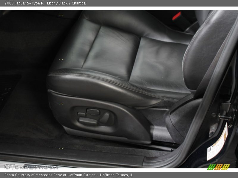 Front Seat of 2005 S-Type R