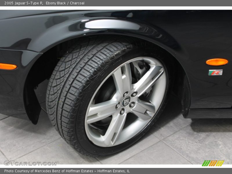 Ebony Black / Charcoal 2005 Jaguar S-Type R