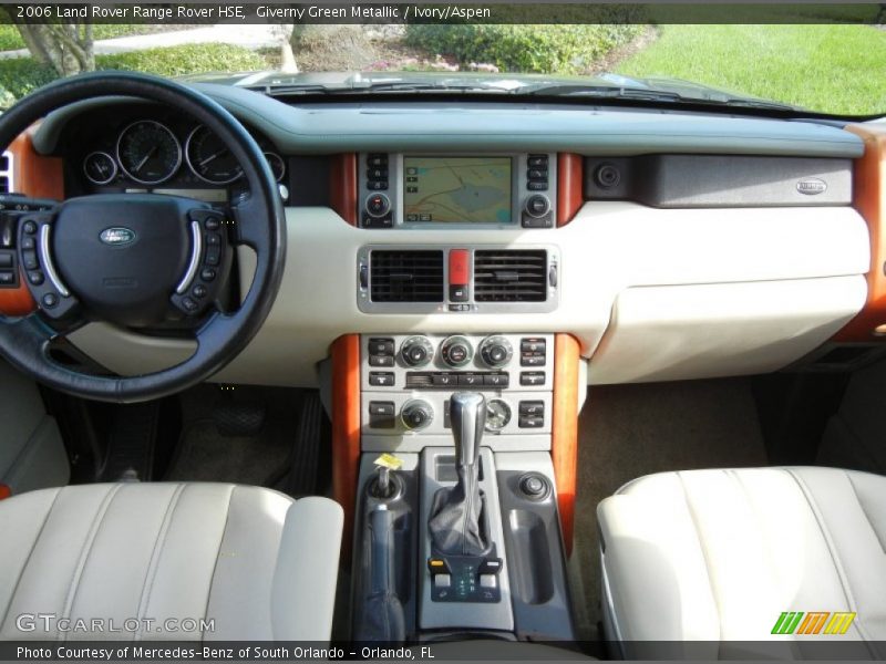 Dashboard of 2006 Range Rover HSE