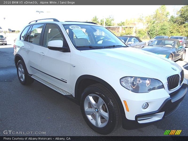 Alpine White / Sand Beige 2010 BMW X5 xDrive30i