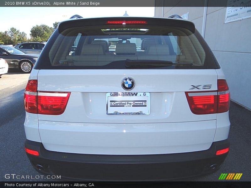 Alpine White / Sand Beige 2010 BMW X5 xDrive30i