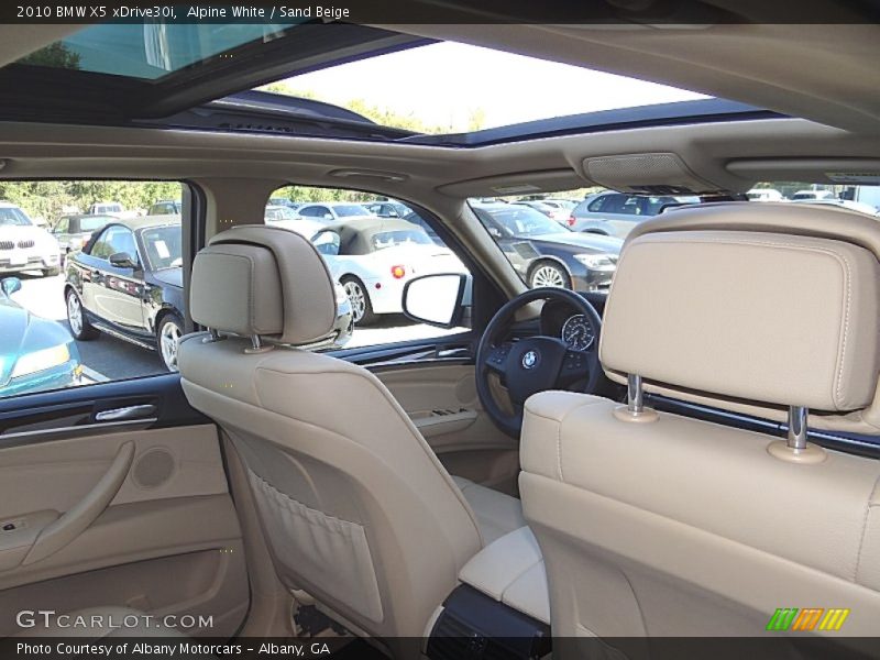 Alpine White / Sand Beige 2010 BMW X5 xDrive30i